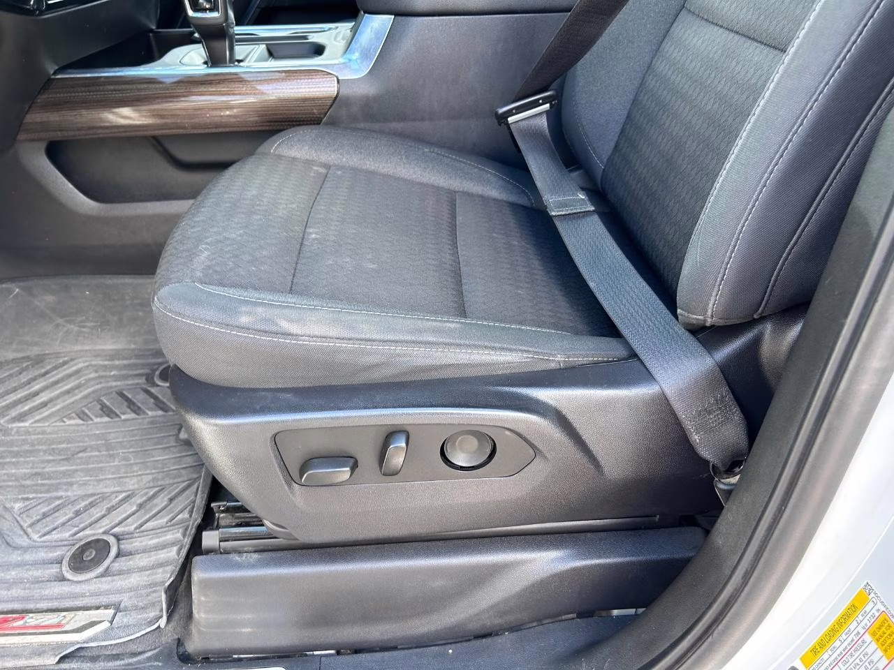 2023 Summit White Chevrolet Silverado 1500 LT Trail Boss 4X4 Truck