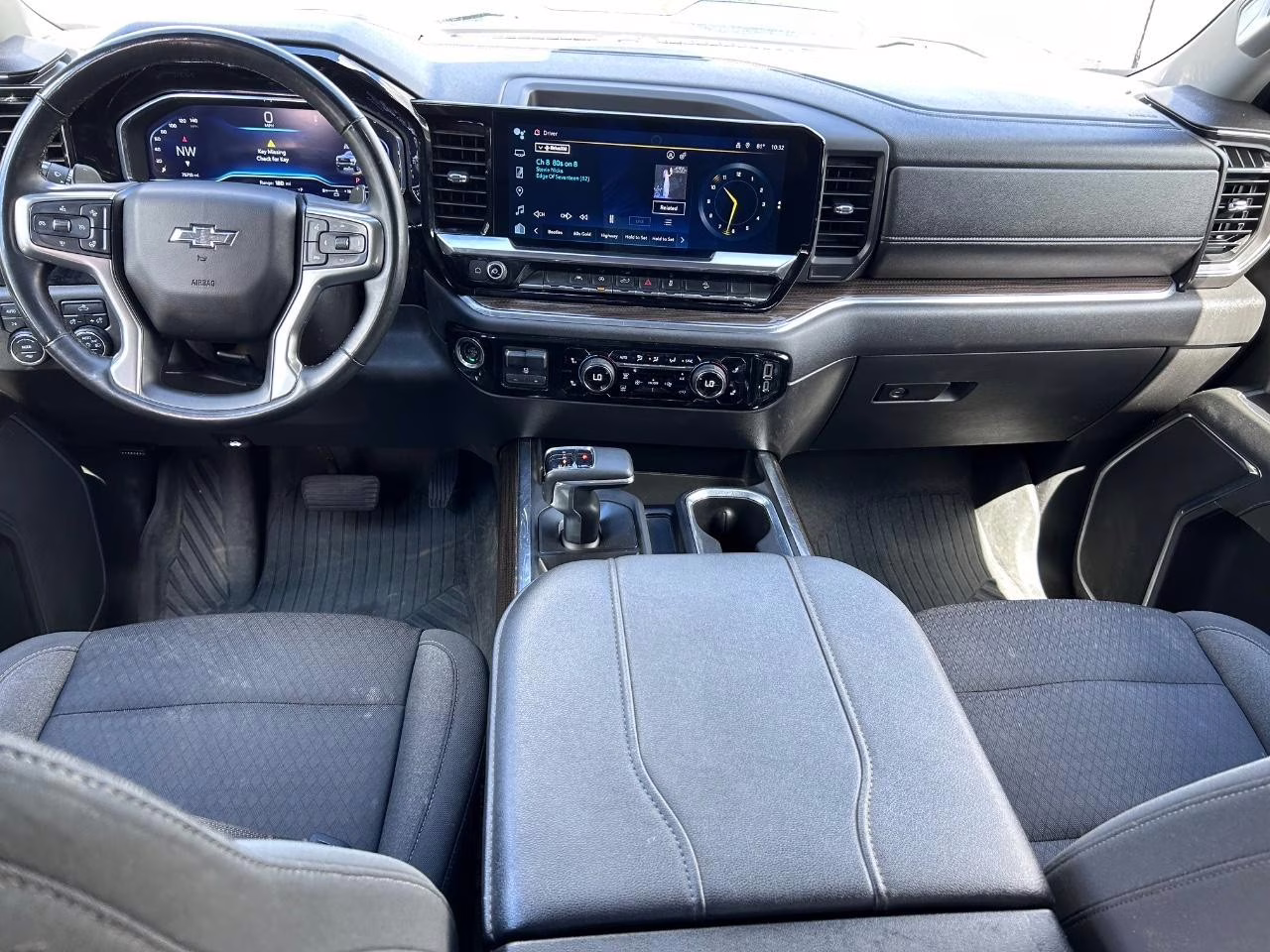 2023 Summit White Chevrolet Silverado 1500 LT Trail Boss 4X4 Truck