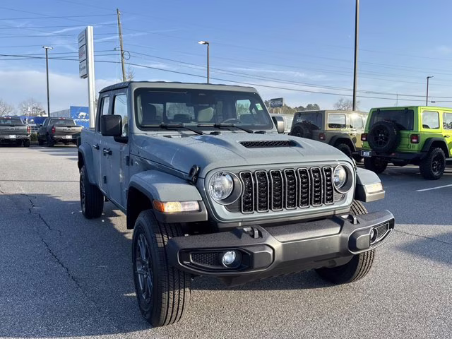 2026 Anvil Clearcoat Jeep Gladiator Sport S 4X4 Truck