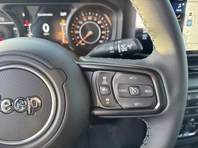 2026 Anvil Clearcoat Jeep Gladiator Sport S 4X4 Truck