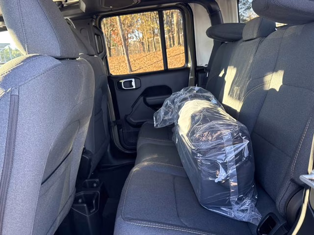 2026 41 Jeep Gladiator Sport S 4X4 Truck