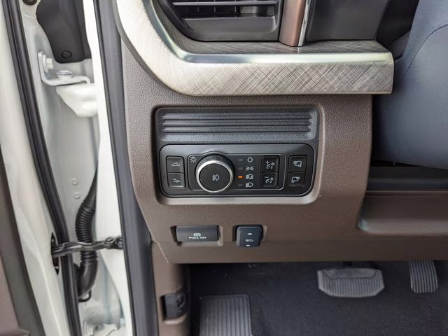 2026 Star White Metallic Tri-Coat Ford Super Duty F-350 SRW King Ranch 4X4 Truck