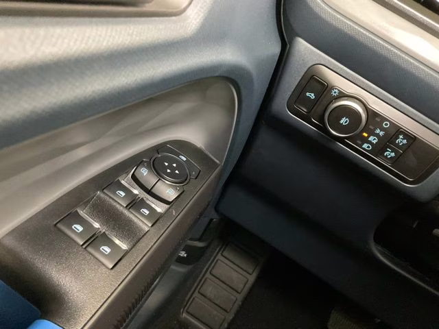 2026 Shadow Black Ford Maverick Lobo Standard AWD Truck