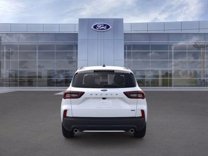 2025 Space Silver Metallic Ford Escape ST-Line FWD SUV
