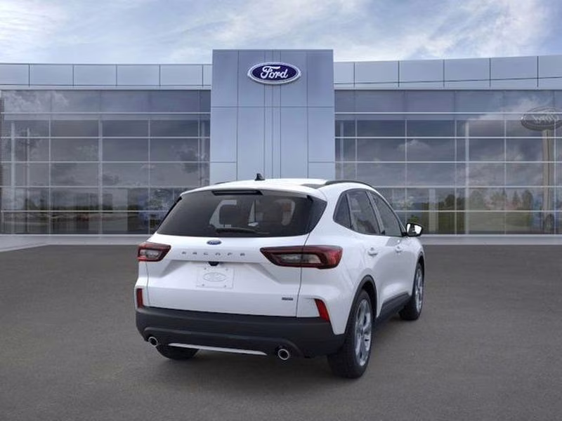 2025 Space Silver Metallic Ford Escape ST-Line FWD SUV