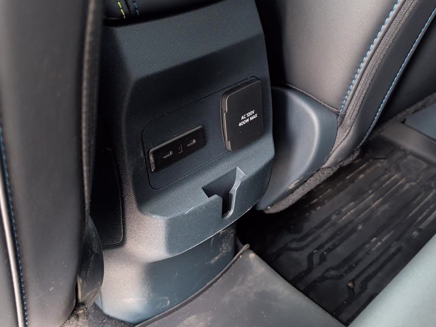 2025 Shadow Black Ford Maverick Lobo AWD Truck