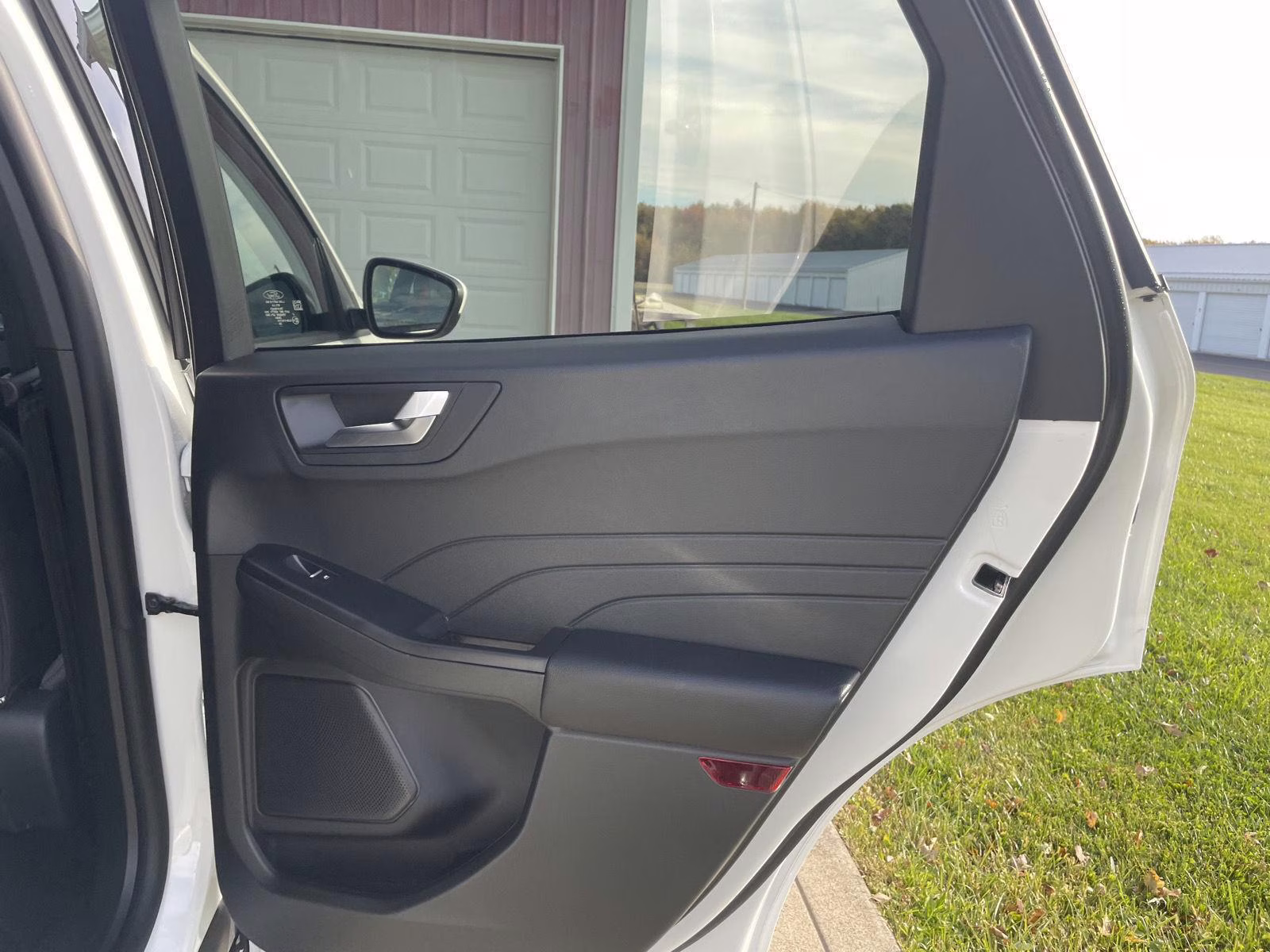 2026 Star White Metallic Tri-Coat Ford Escape ST-Line Select AWD SUV