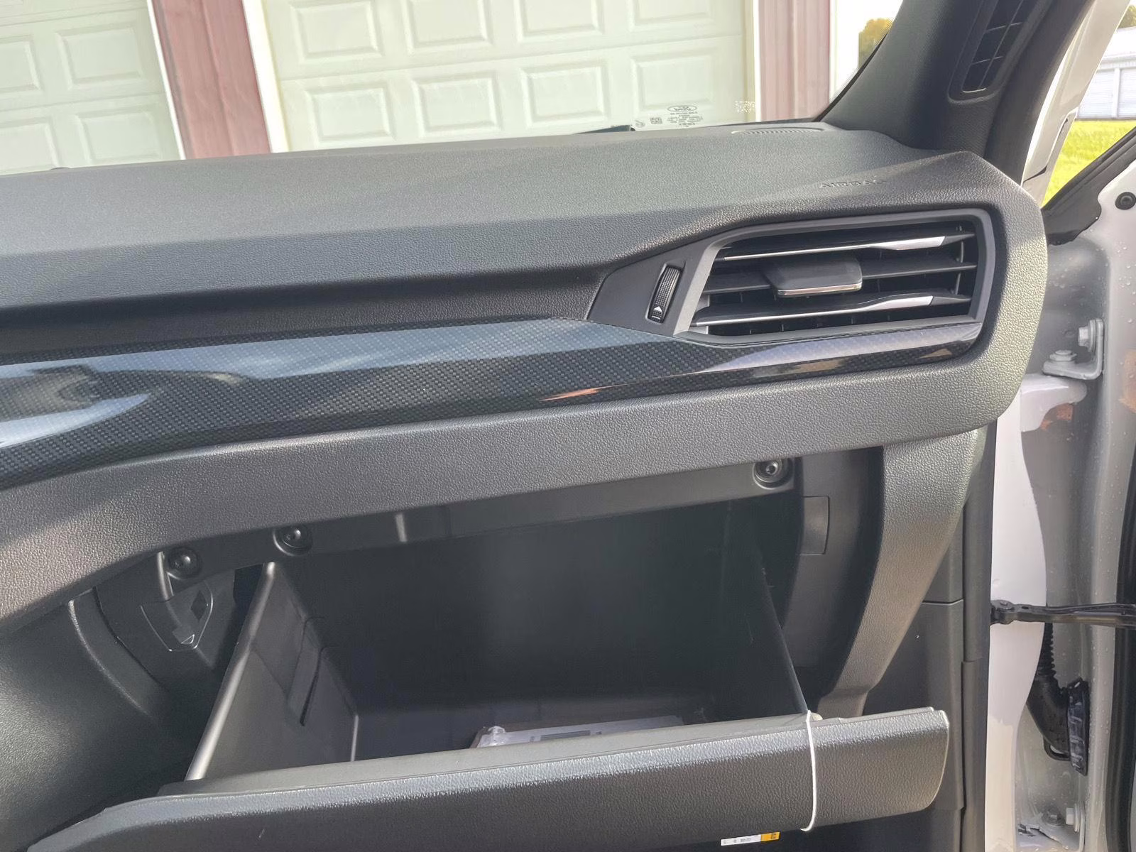 2026 Star White Metallic Tri-Coat Ford Escape ST-Line Select AWD SUV