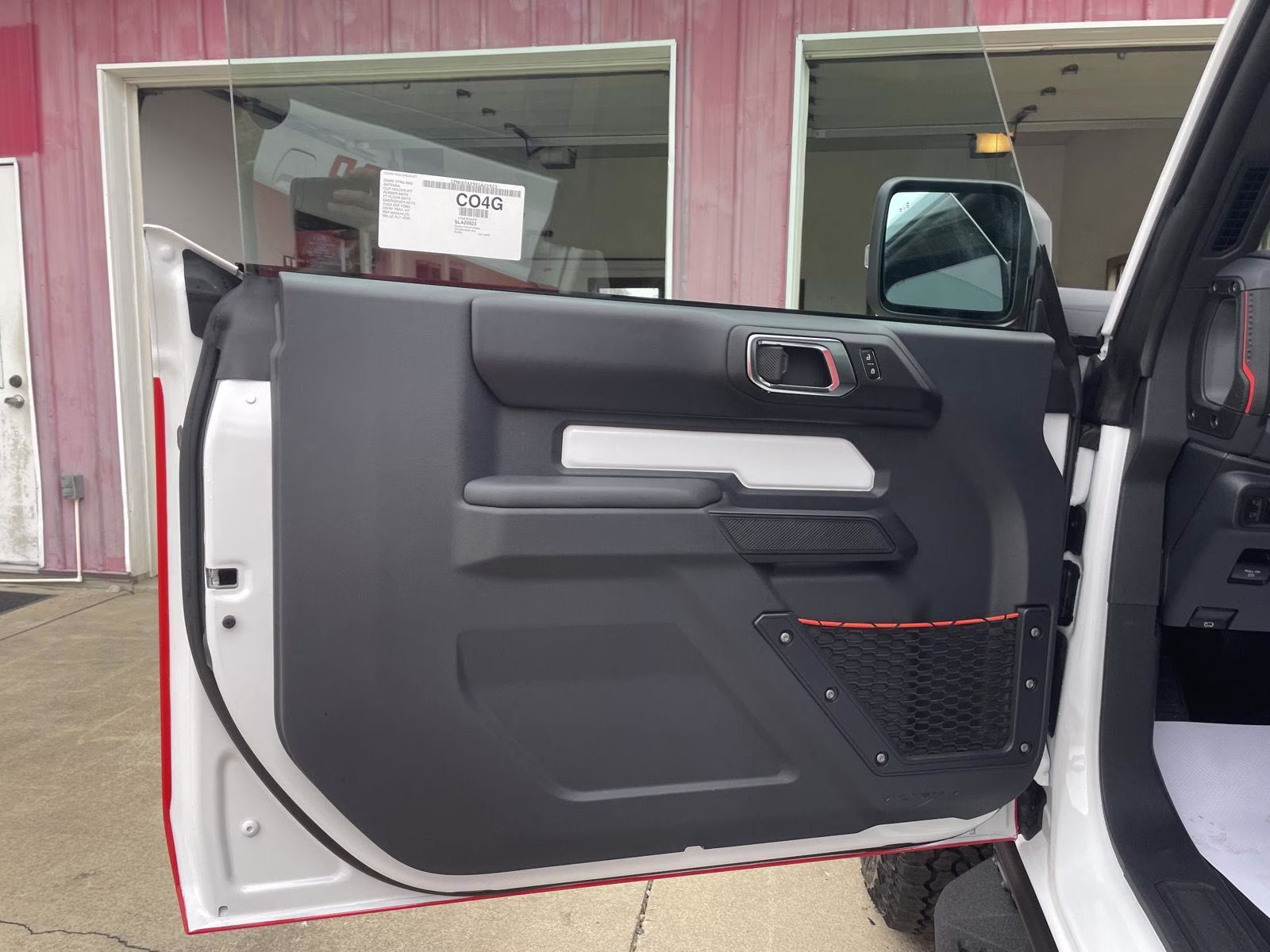 2025 Oxford White Ford Bronco Stroppe Edition 4X4 SUV