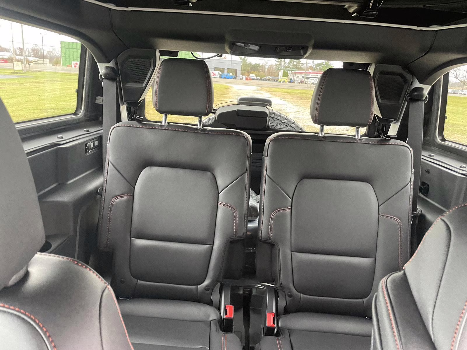 2025 Oxford White Ford Bronco Stroppe Edition 4X4 SUV