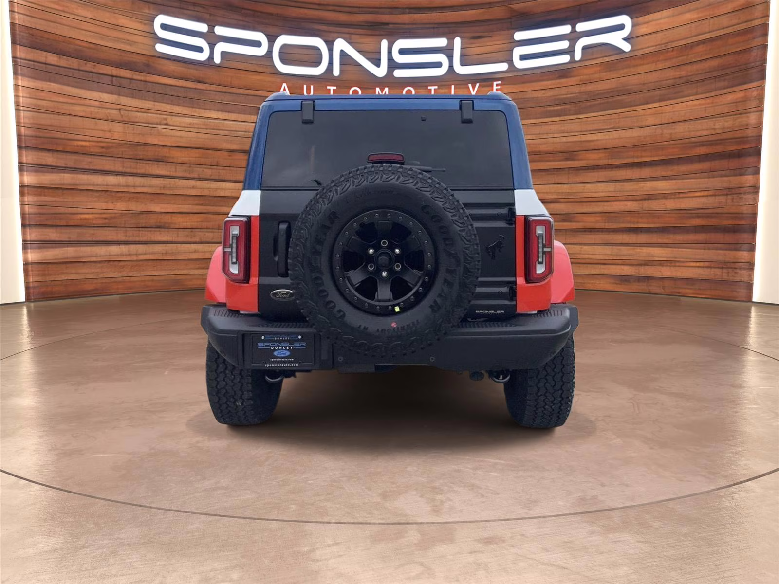 2025 Oxford White Ford Bronco Stroppe Edition 4X4 SUV