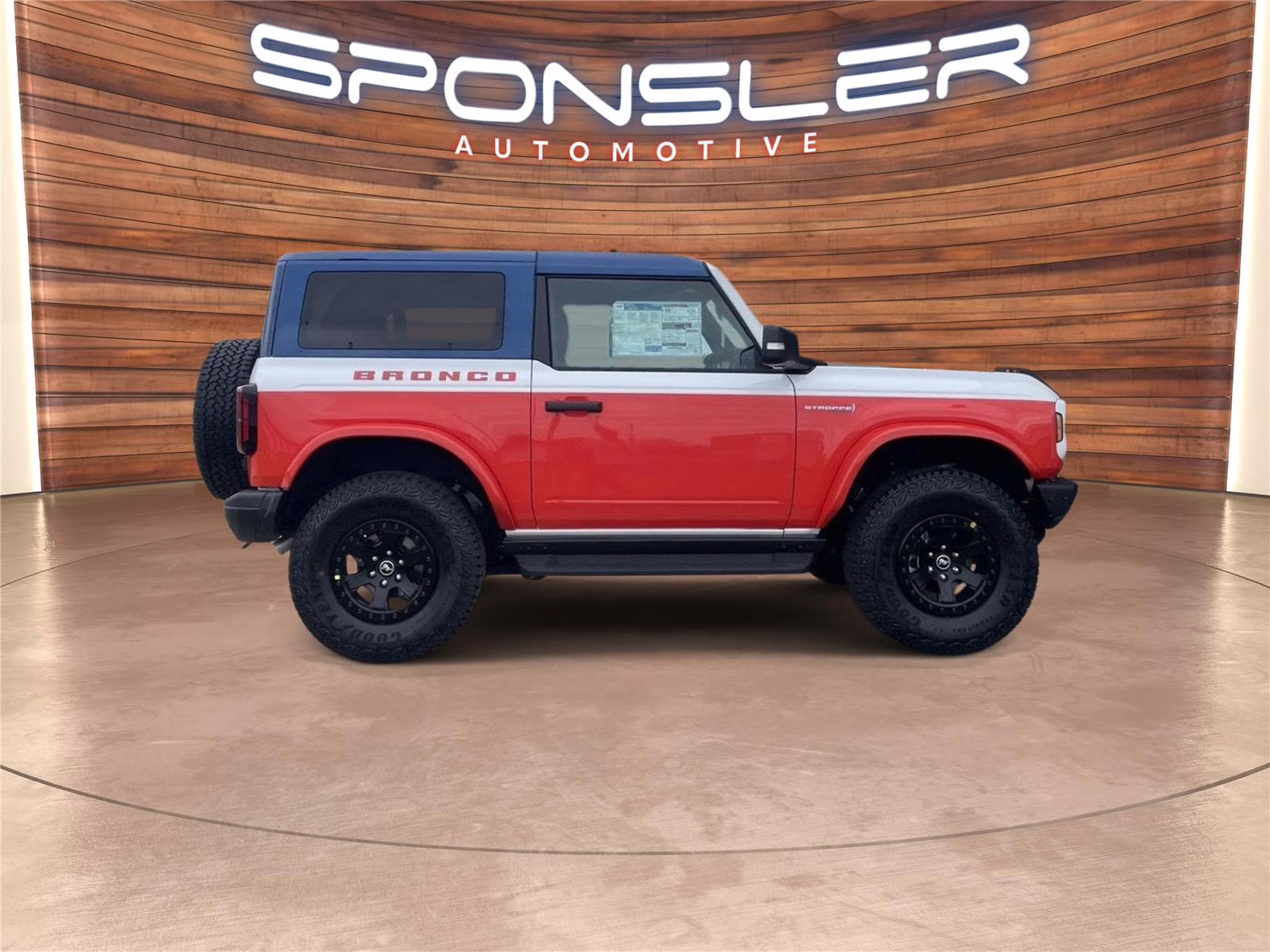 2025 Oxford White Ford Bronco Stroppe Edition 4X4 SUV