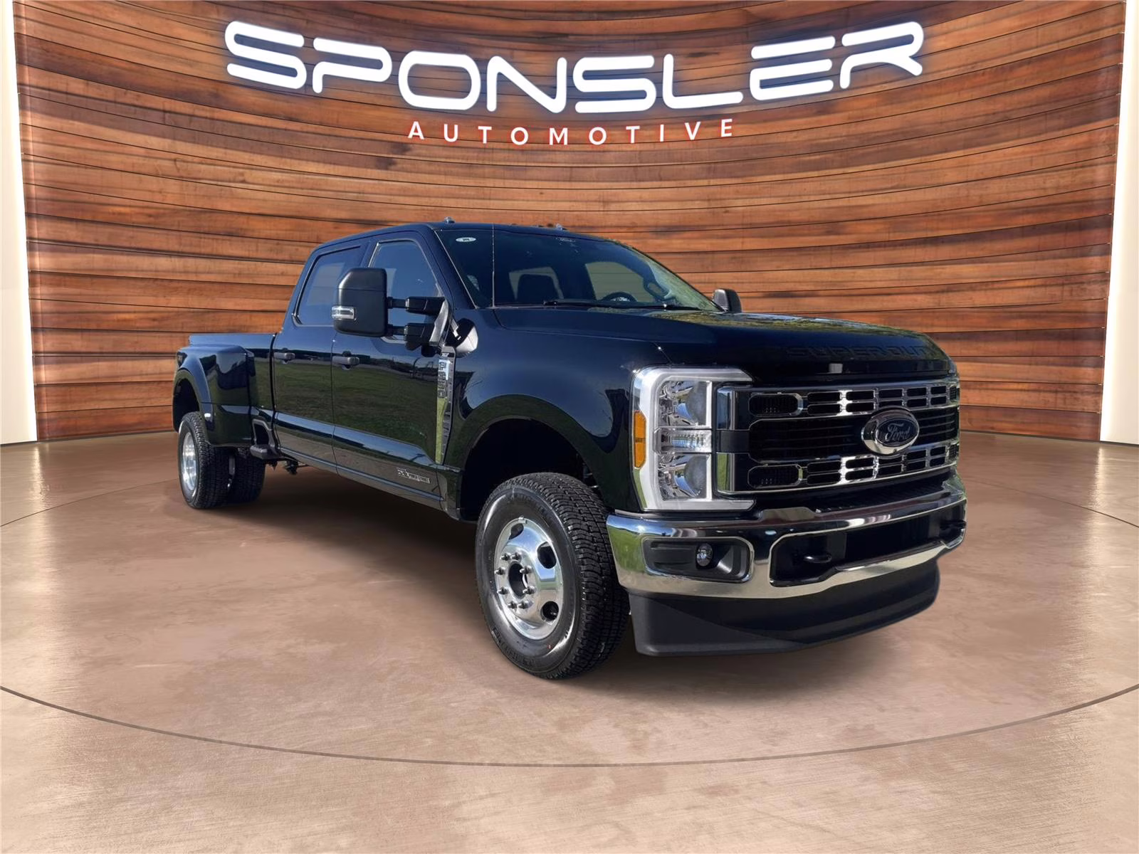 2026 Agate Black Ford Super Duty F-350 DRW XLT 4X4 Truck