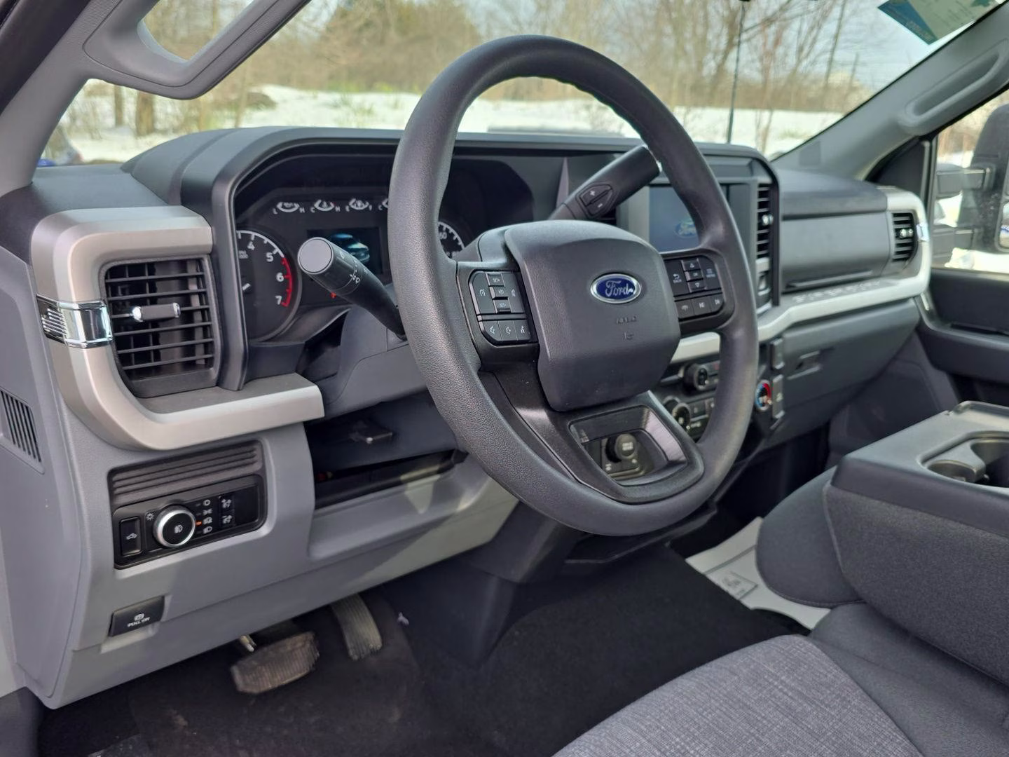 2025 Avalanche Gray Ford Super Duty F-250 SRW XLT 4X4 Truck