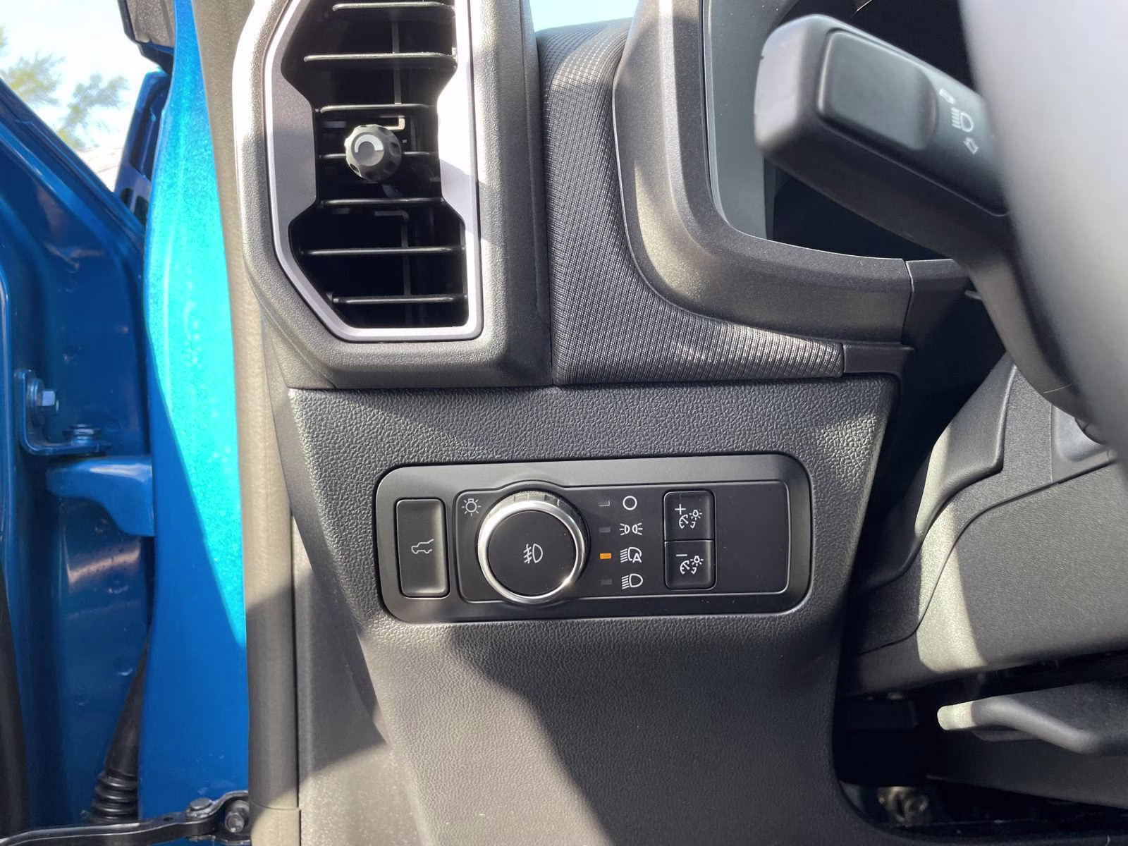 2025 Velocity Blue Ford Bronco Sport Outer Banks 4X4 SUV