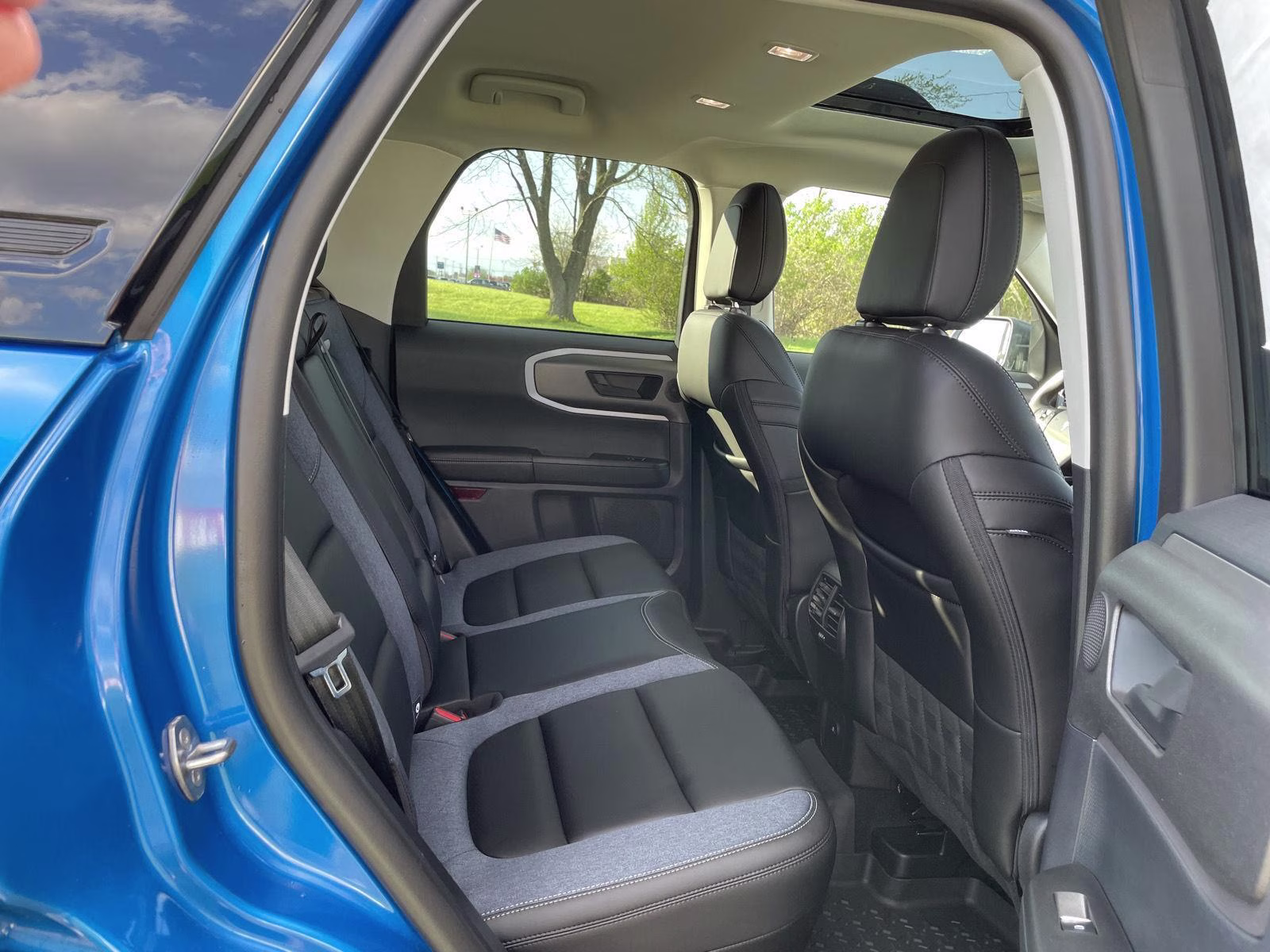 2025 Velocity Blue Ford Bronco Sport Outer Banks 4X4 SUV