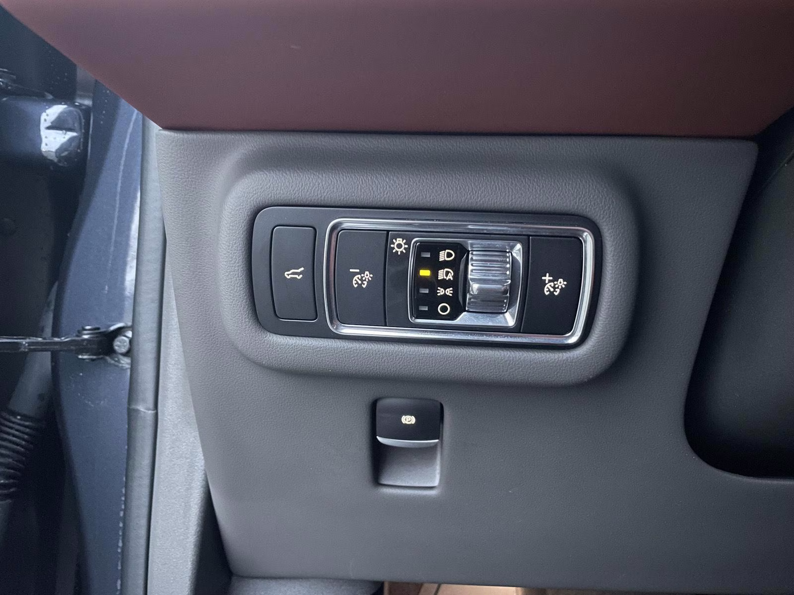 2024 Blue Panther Metallic Clearcoat Lincoln Nautilus Black Label AWD SUV