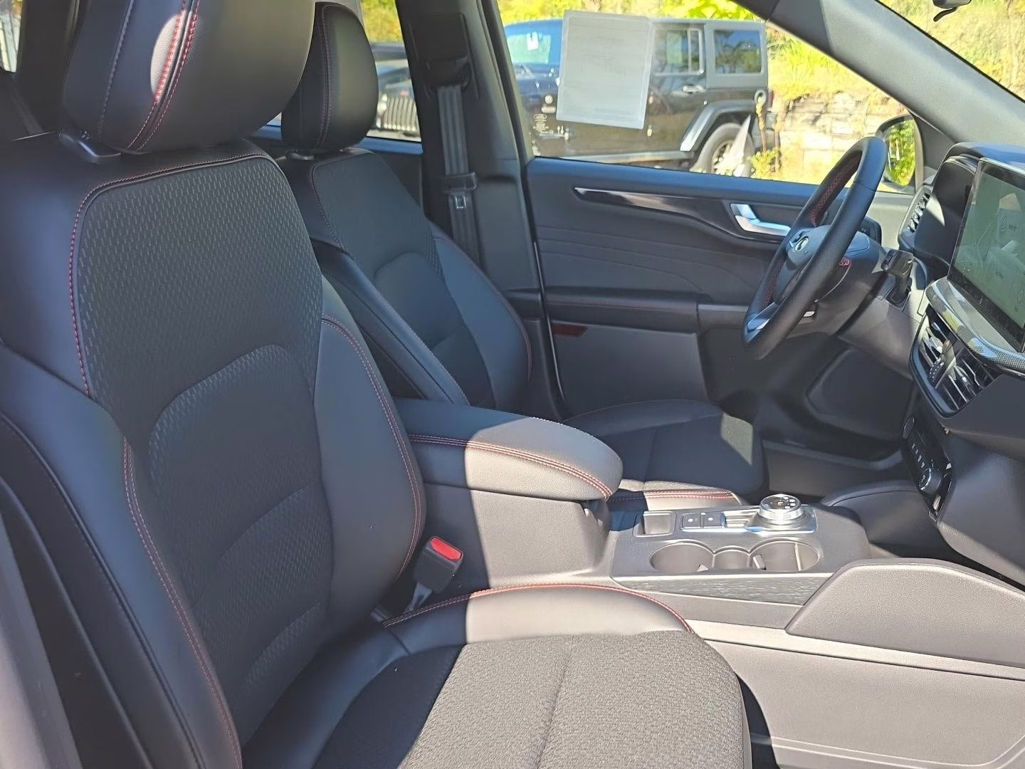 2026 Star White Metallic Tri-Coat Ford Escape ST-Line AWD SUV