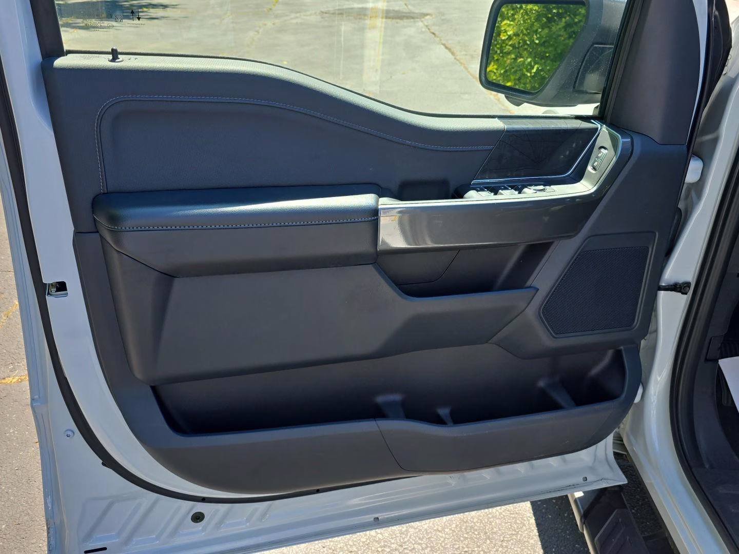 2022 Space White Ford F-150 XLT 4X4 Truck