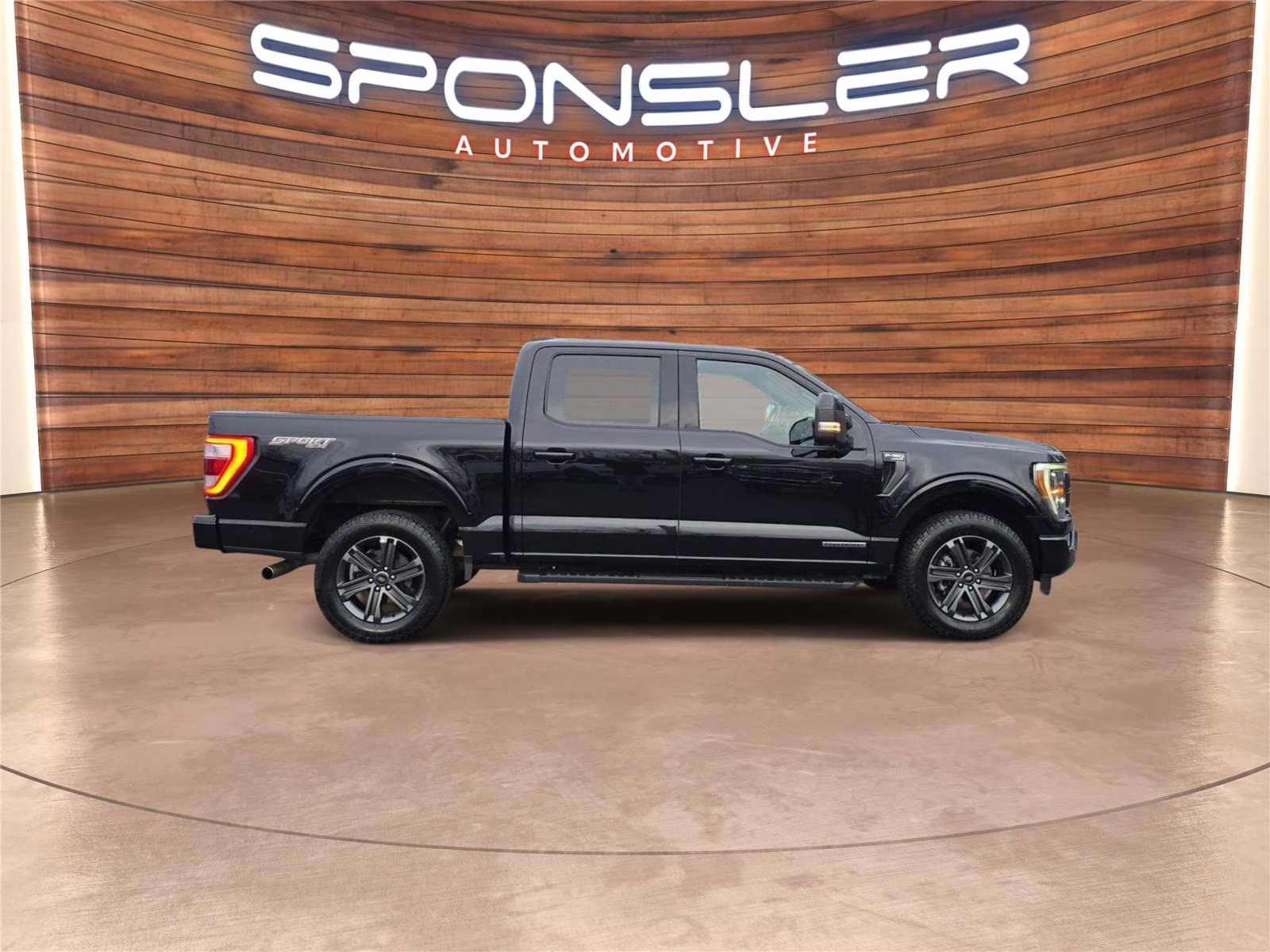 2023 Agate Black Ford F-150 LARIAT 4X4 Truck