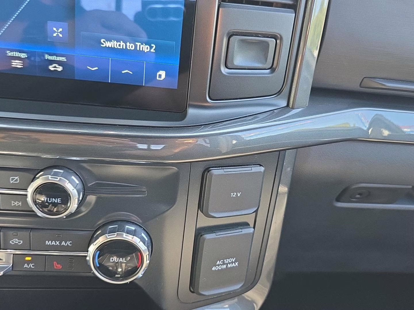 2022 Space White Ford F-150 XLT 4X4 Truck