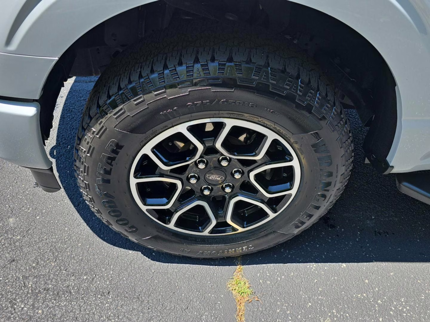 2022 Space White Ford F-150 XLT 4X4 Truck