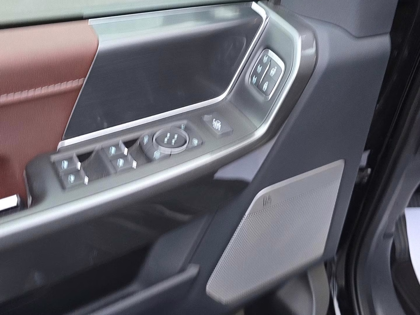 2023 Agate Black Ford F-150 LARIAT 4X4 Truck