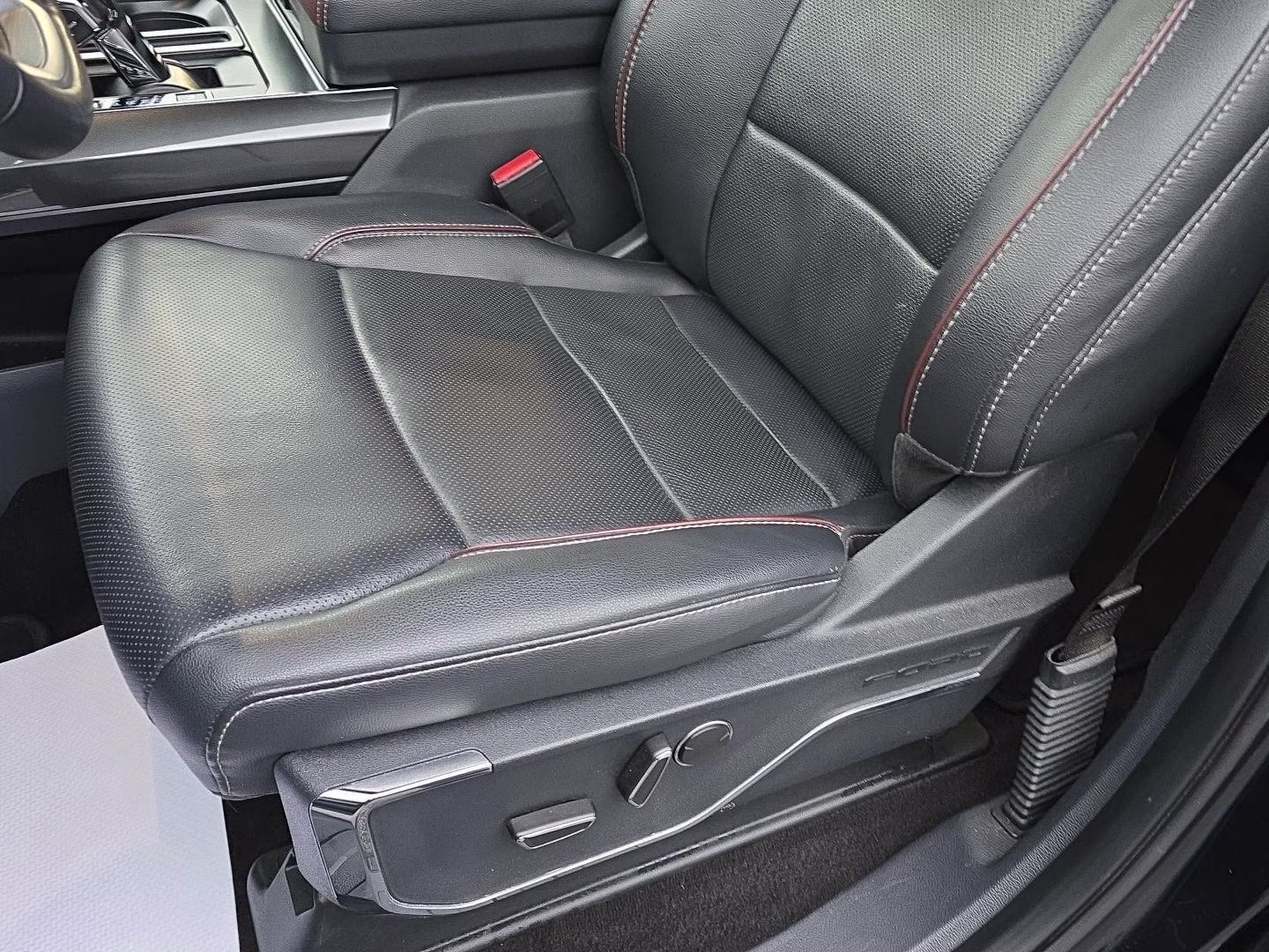 2023 Agate Black Ford F-150 LARIAT 4X4 Truck