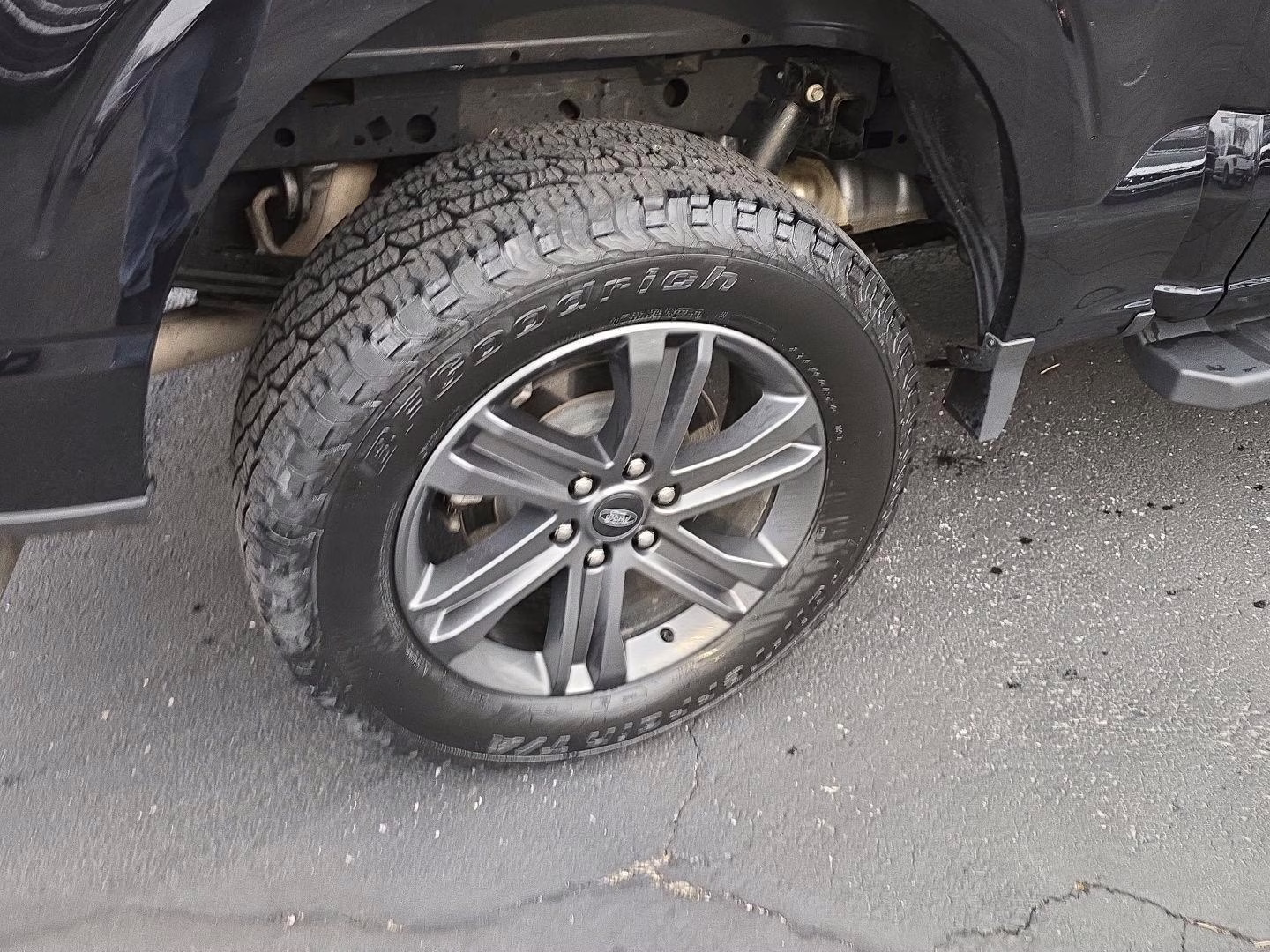 2023 Agate Black Ford F-150 LARIAT 4X4 Truck