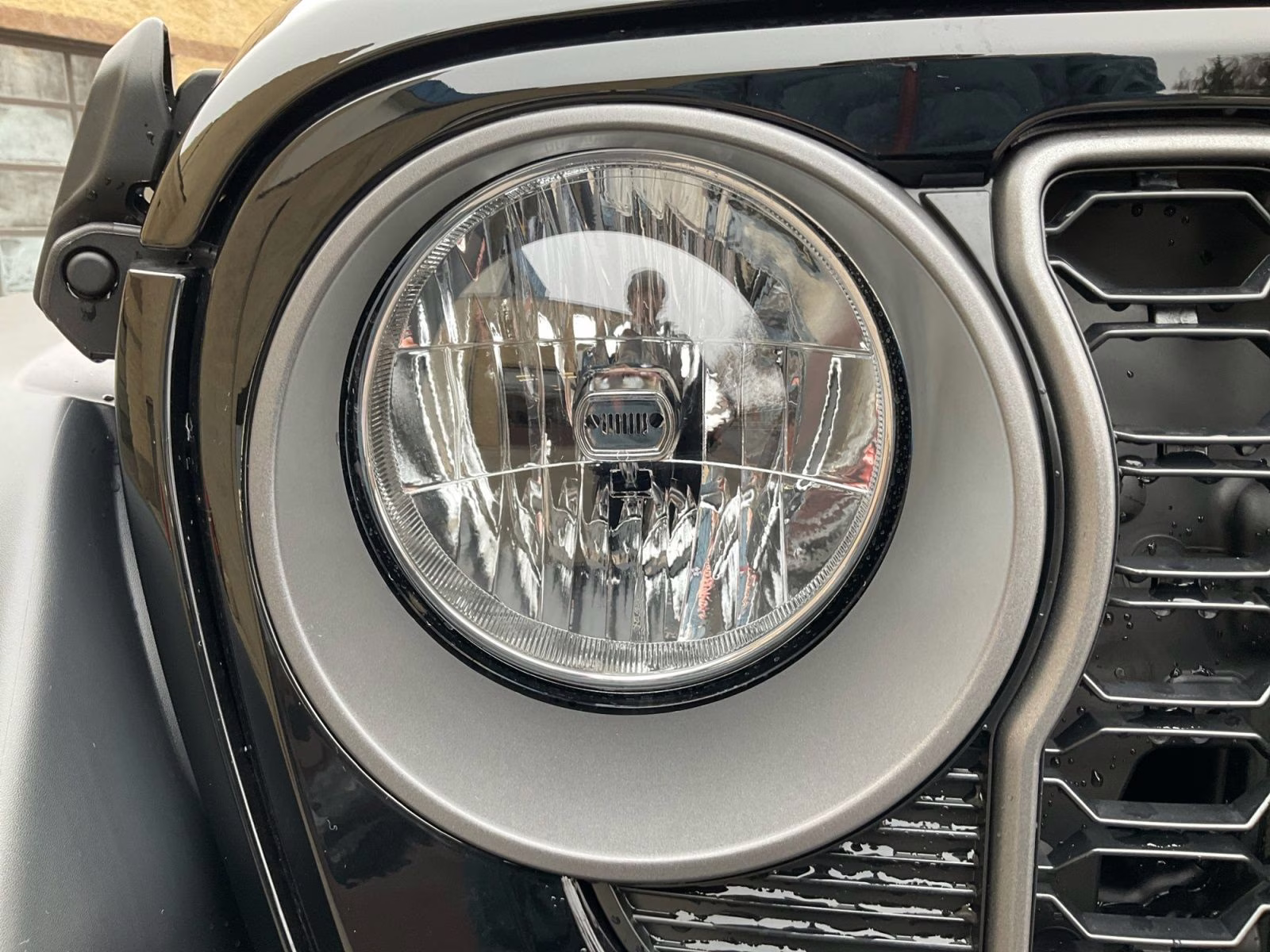 2026 Black Clearcoat Jeep Gladiator Sport 4X4 Truck