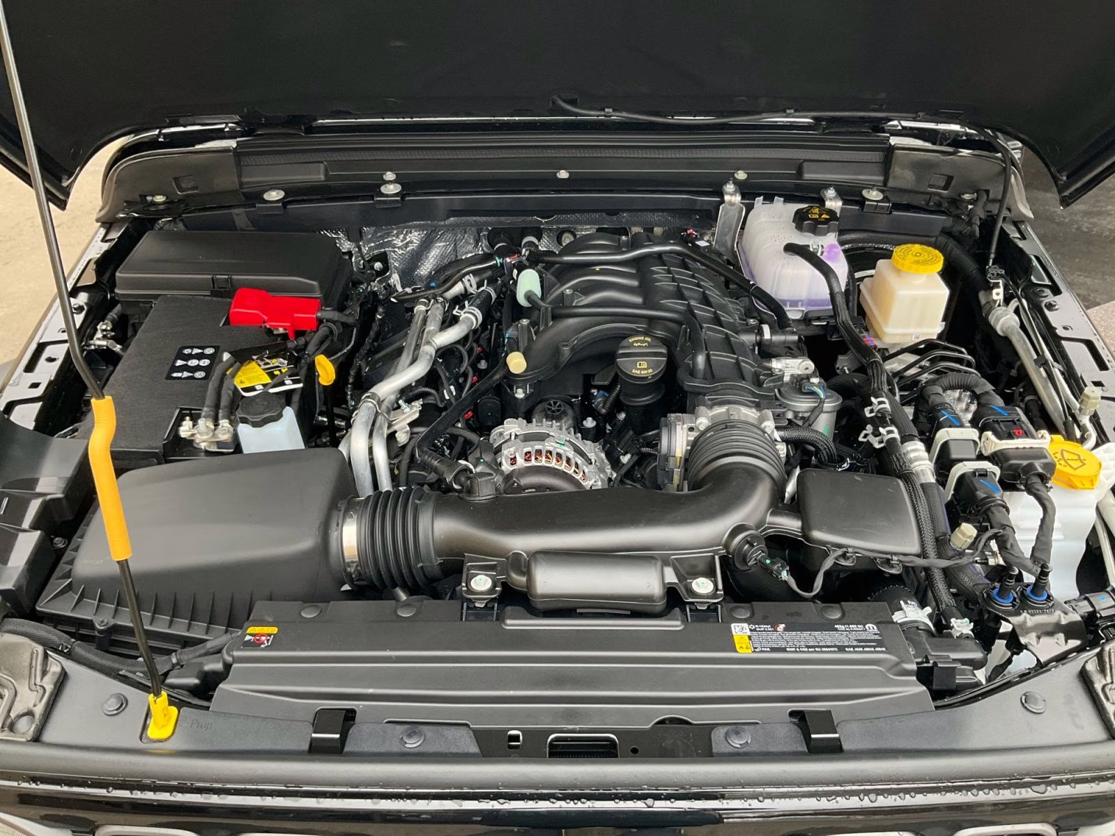 2026 Black Clearcoat Jeep Gladiator Sport 4X4 Truck