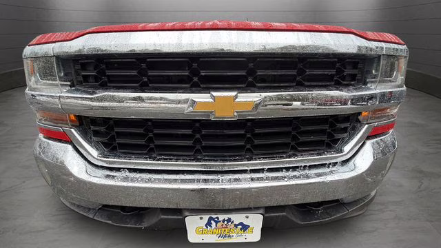 2018 Red Hot Chevrolet Silverado 1500 LT 4X4 Truck