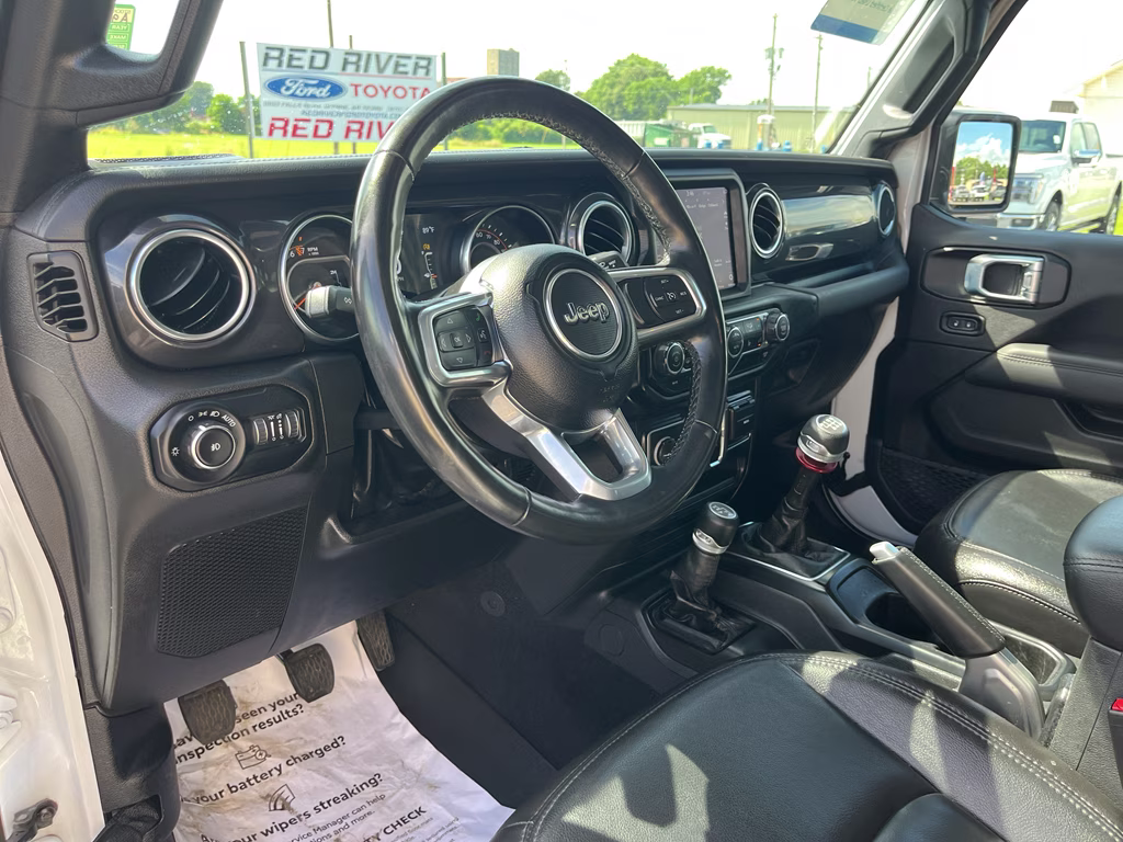 2021 Bright White Clearcoat Jeep Wrangler Unlimited Sahara Altitude 4X4 SUV