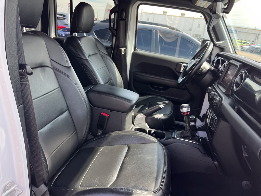 2021 Bright White Clearcoat Jeep Wrangler Unlimited Sahara Altitude 4X4 SUV