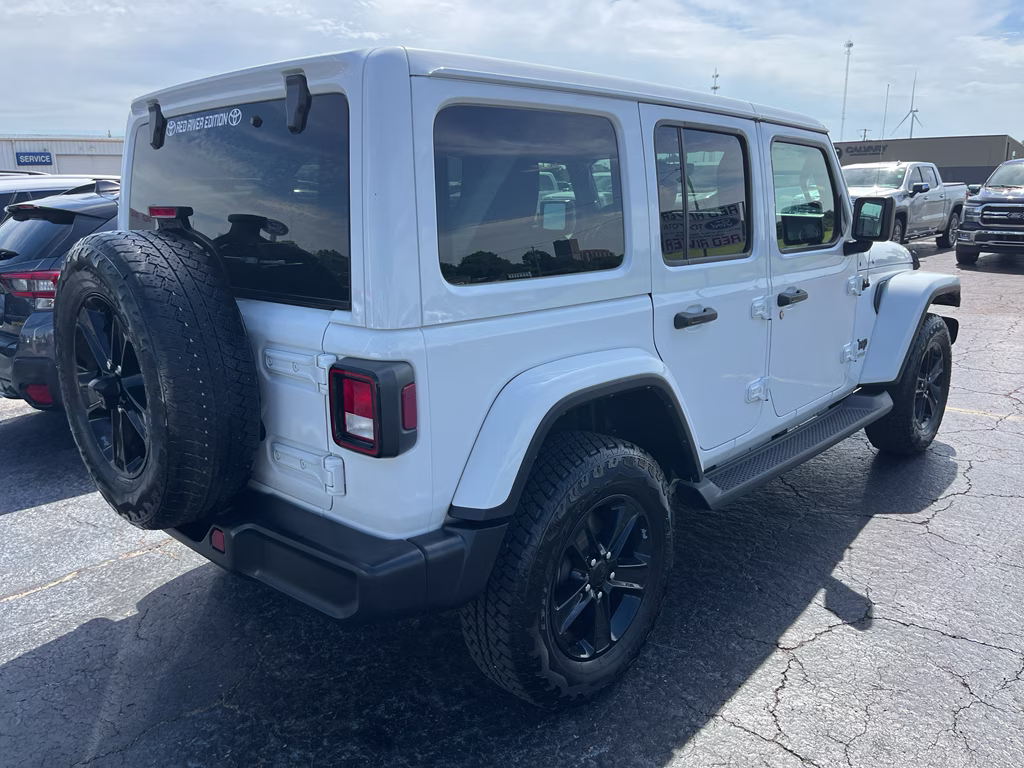 2021 Bright White Clearcoat Jeep Wrangler Unlimited Sahara Altitude 4X4 SUV