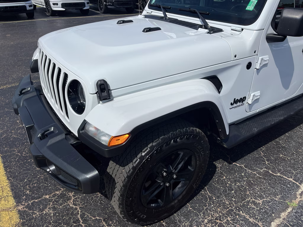 2021 Bright White Clearcoat Jeep Wrangler Unlimited Sahara Altitude 4X4 SUV