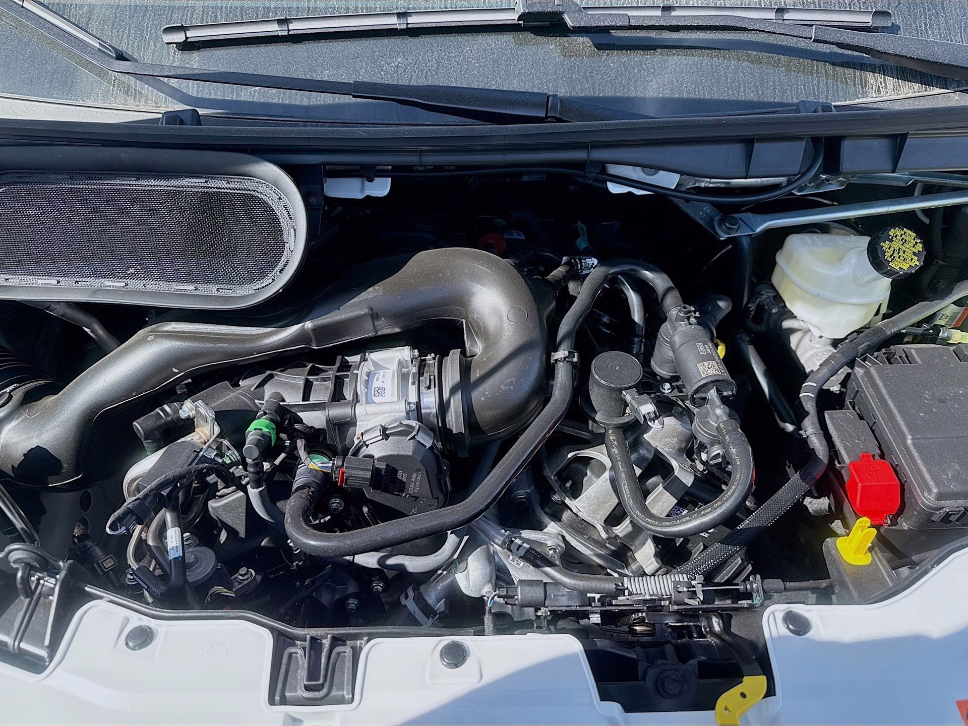 2026 Oxford White Ford Transit-250 Base RWD Van