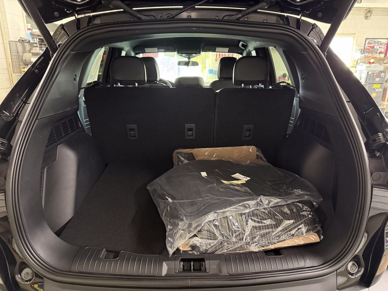 2026 Agate Black Metallic Ford Escape ST-Line AWD SUV