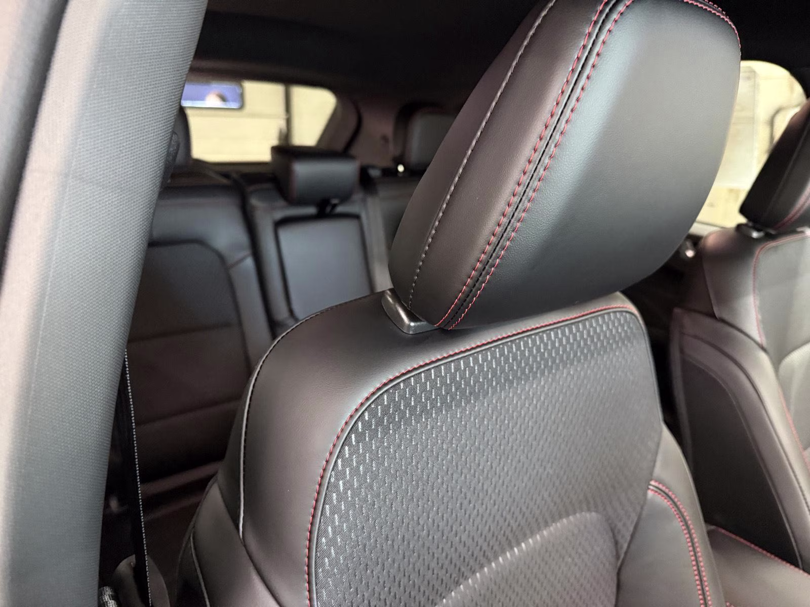2026 Agate Black Metallic Ford Escape ST-Line AWD SUV