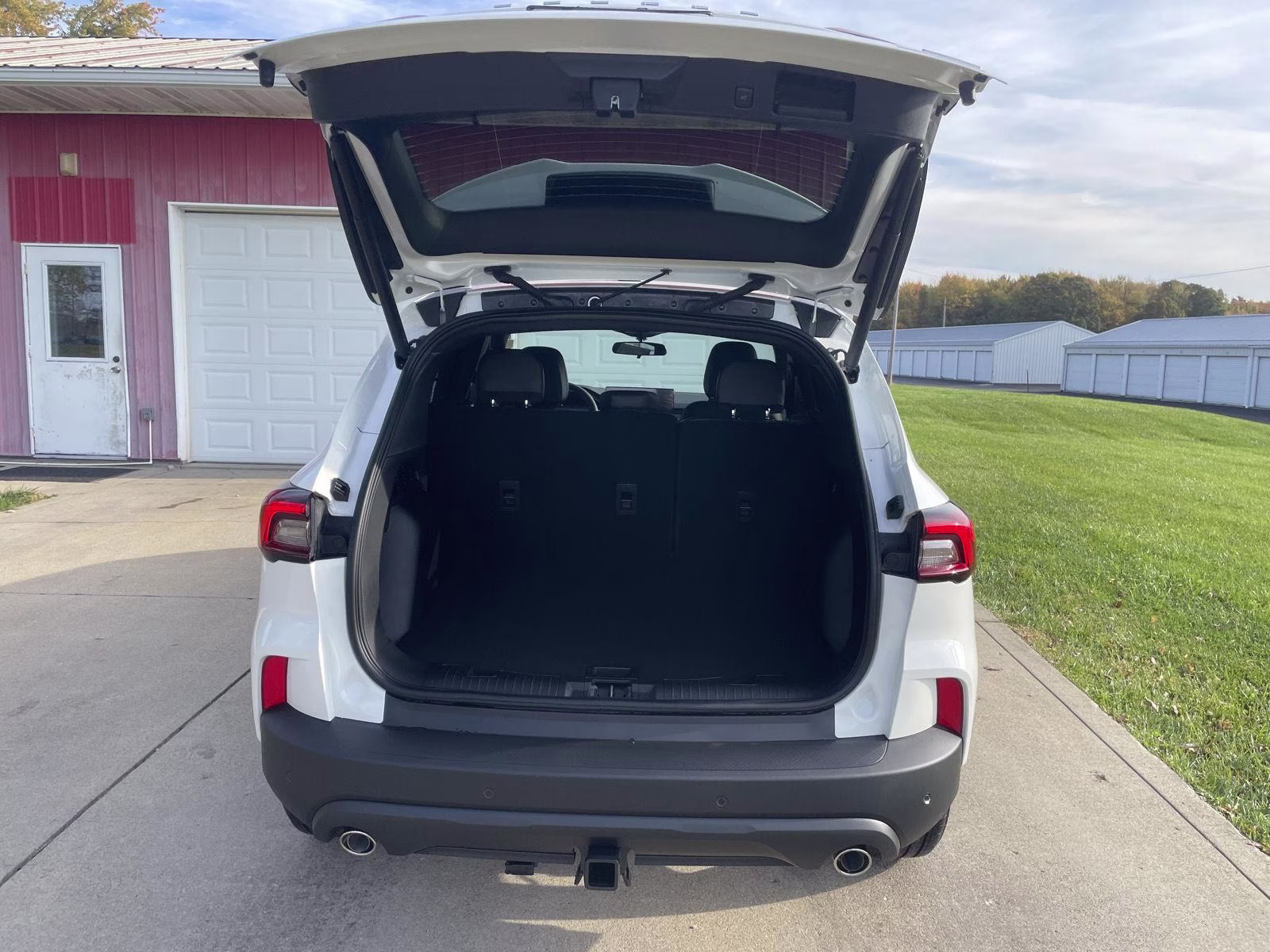 2026 Star White Metallic Tri-Coat Ford Escape ST-Line Select AWD SUV