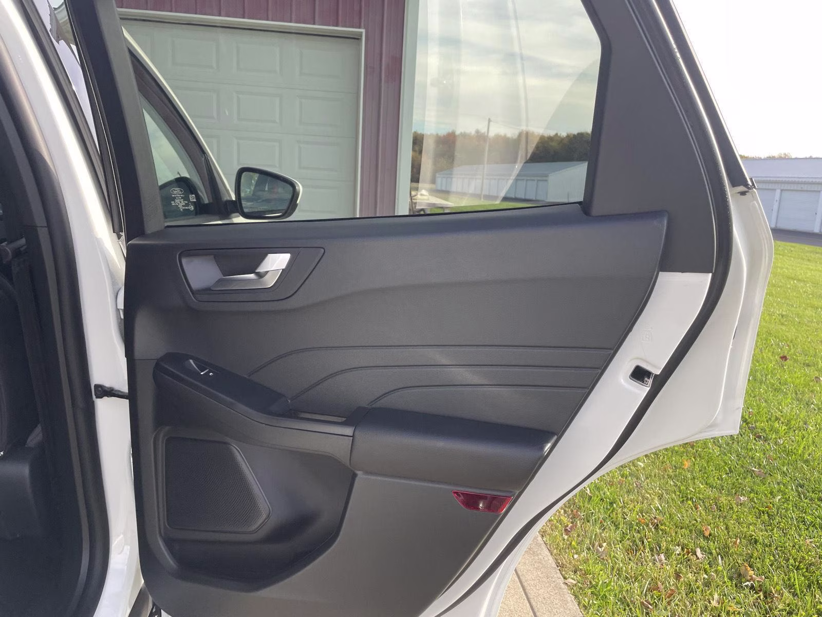 2026 Star White Metallic Tri-Coat Ford Escape ST-Line Select AWD SUV