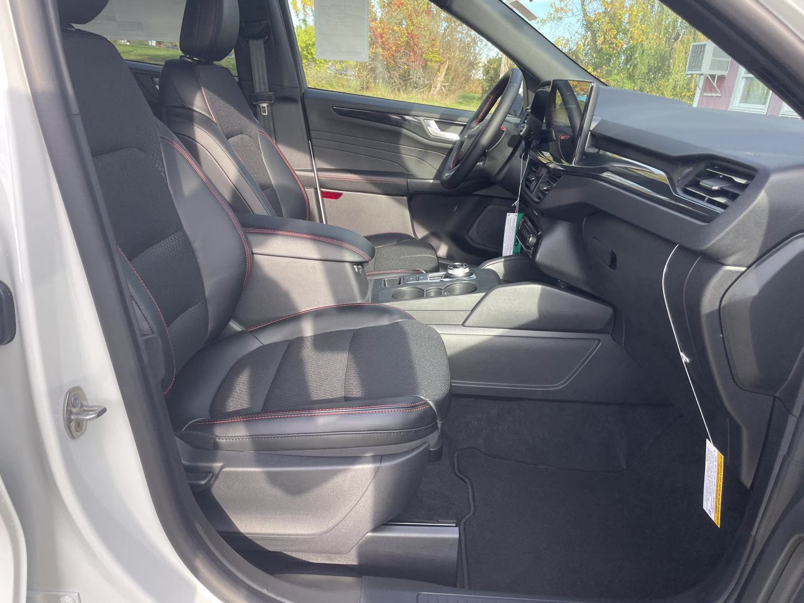 2026 Star White Metallic Tri-Coat Ford Escape ST-Line Select AWD SUV