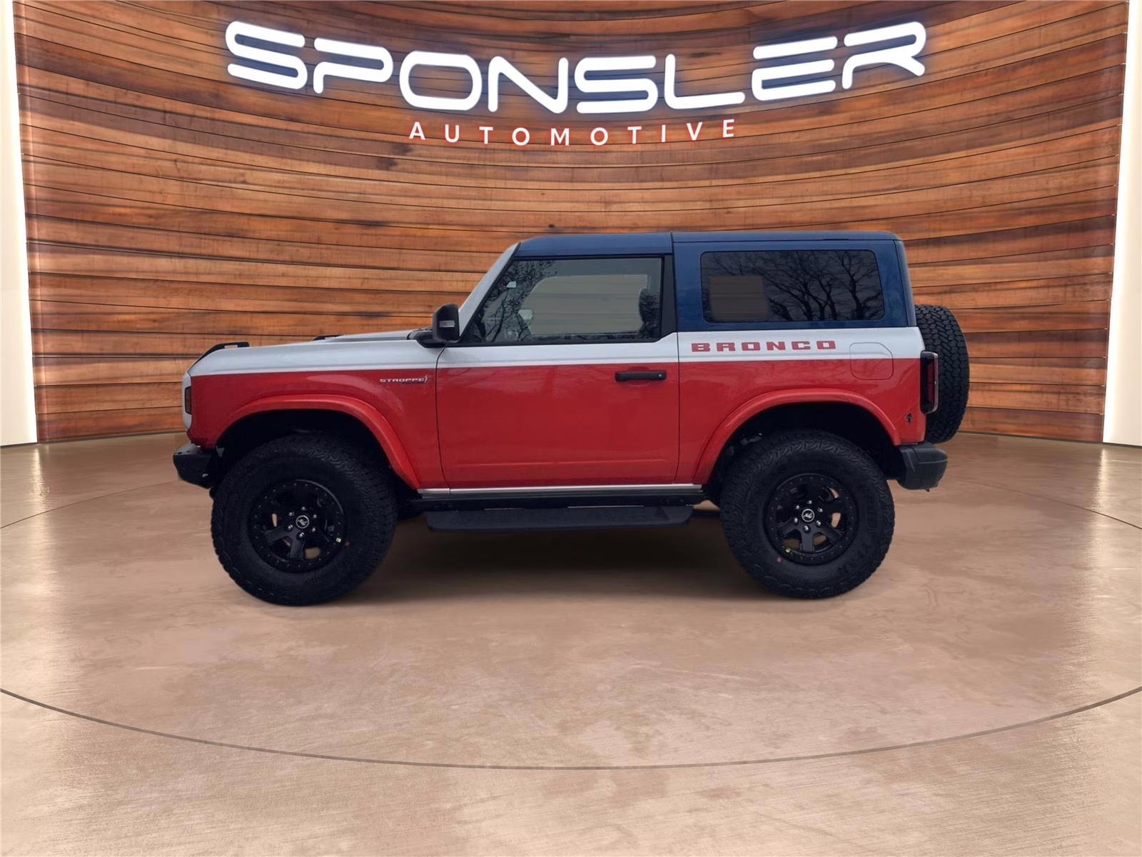 2025 Oxford White Ford Bronco Stroppe Edition 4X4 SUV