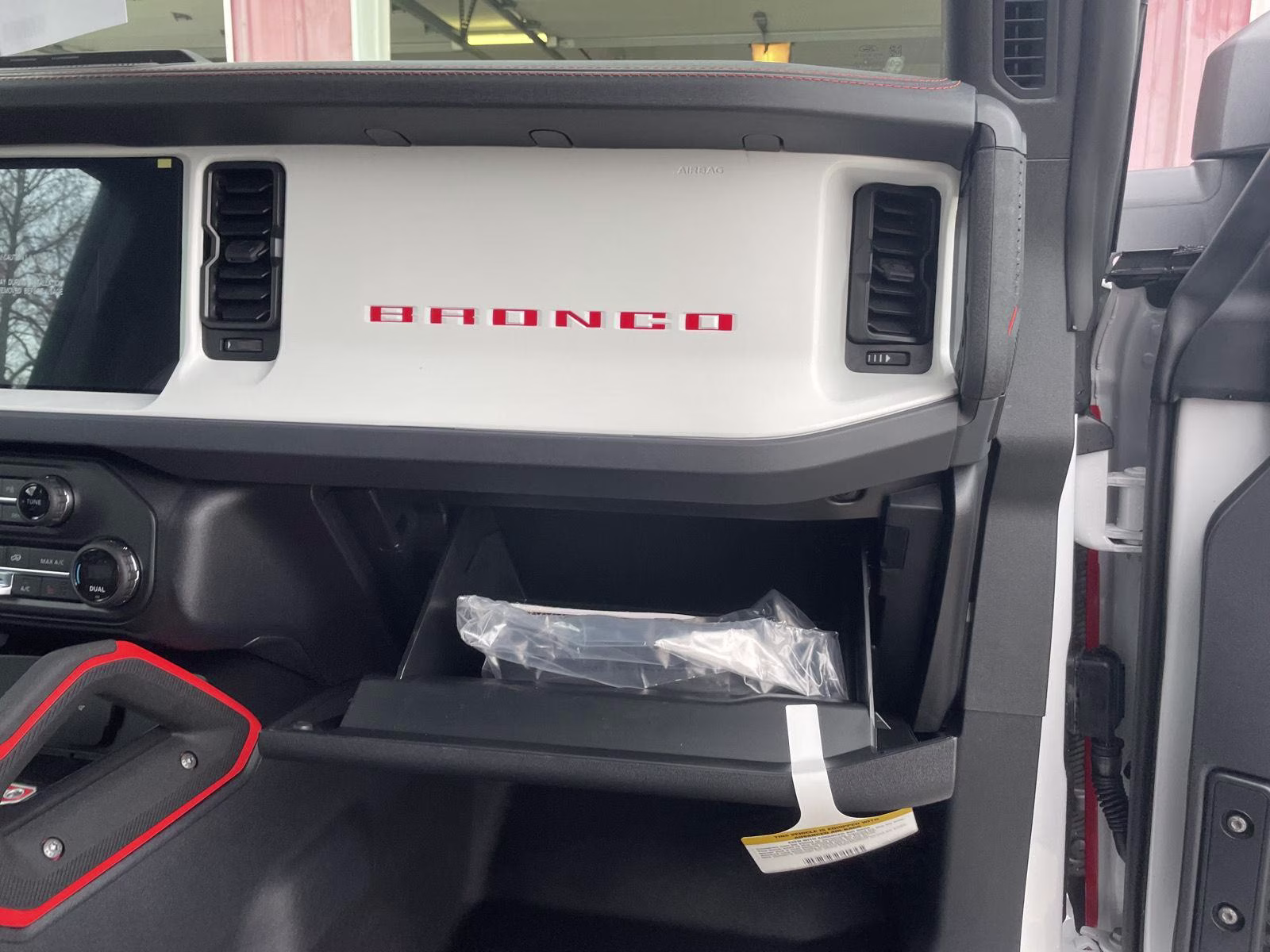 2025 Oxford White Ford Bronco Stroppe Edition 4X4 SUV