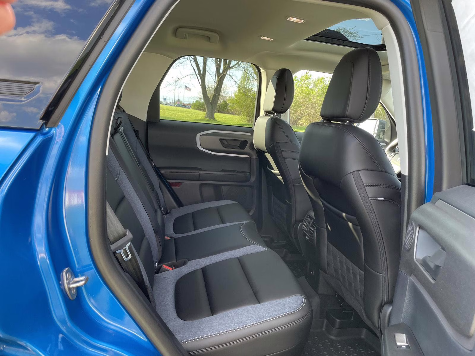 2025 Velocity Blue Ford Bronco Sport Outer Banks 4X4 SUV