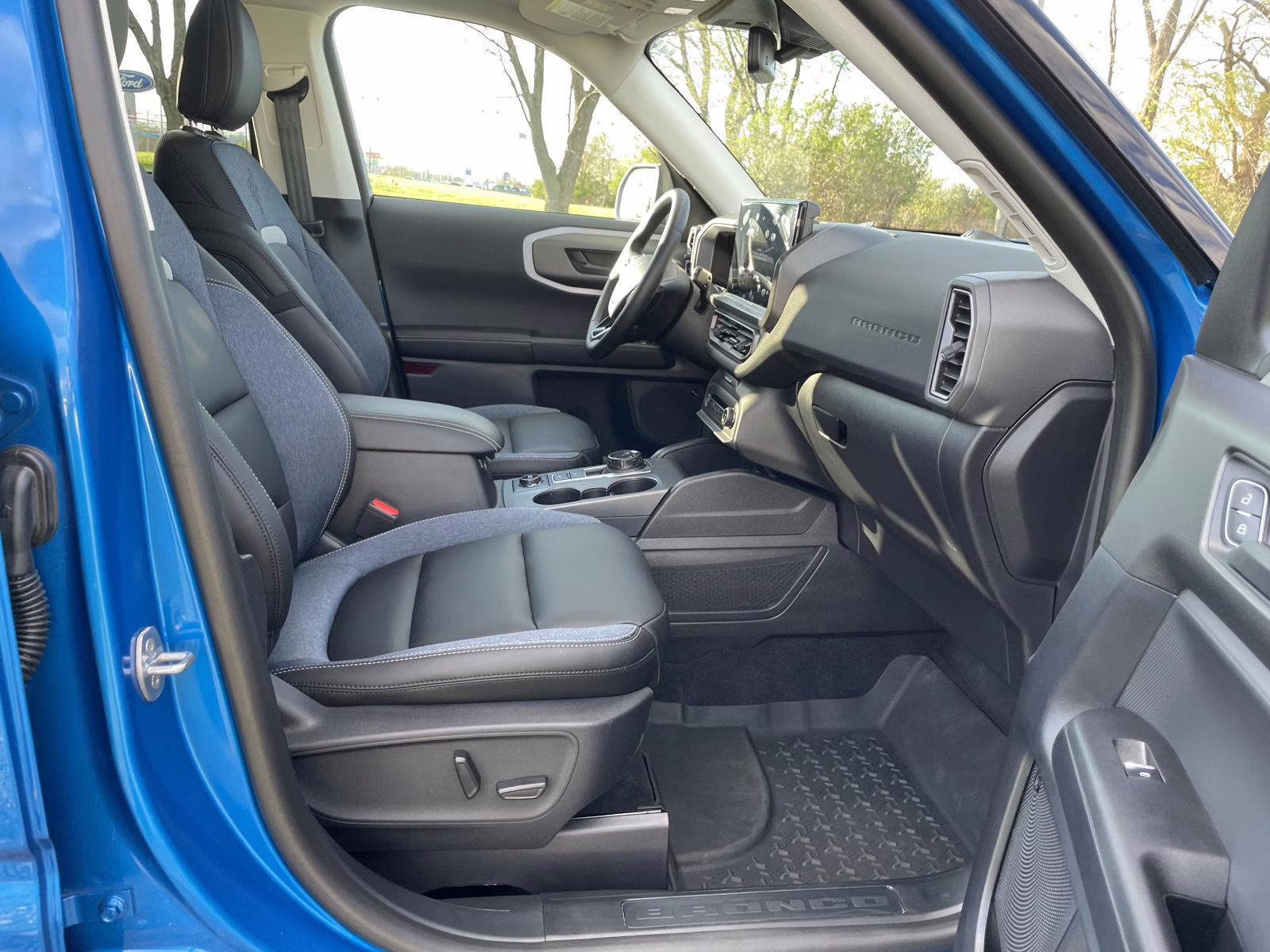 2025 Velocity Blue Ford Bronco Sport Outer Banks 4X4 SUV