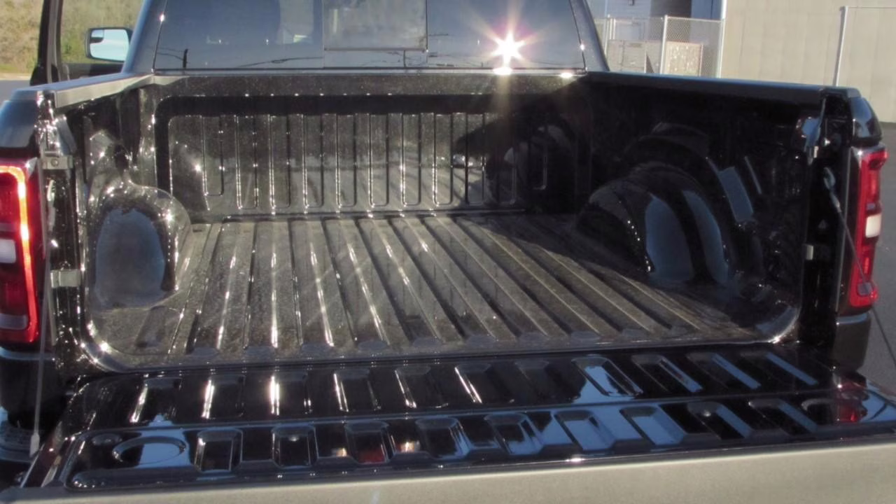 2026 Diamond Black Crystal Pearlcoat Ram 1500 Big Horn/Lone Star 4X4 Truck