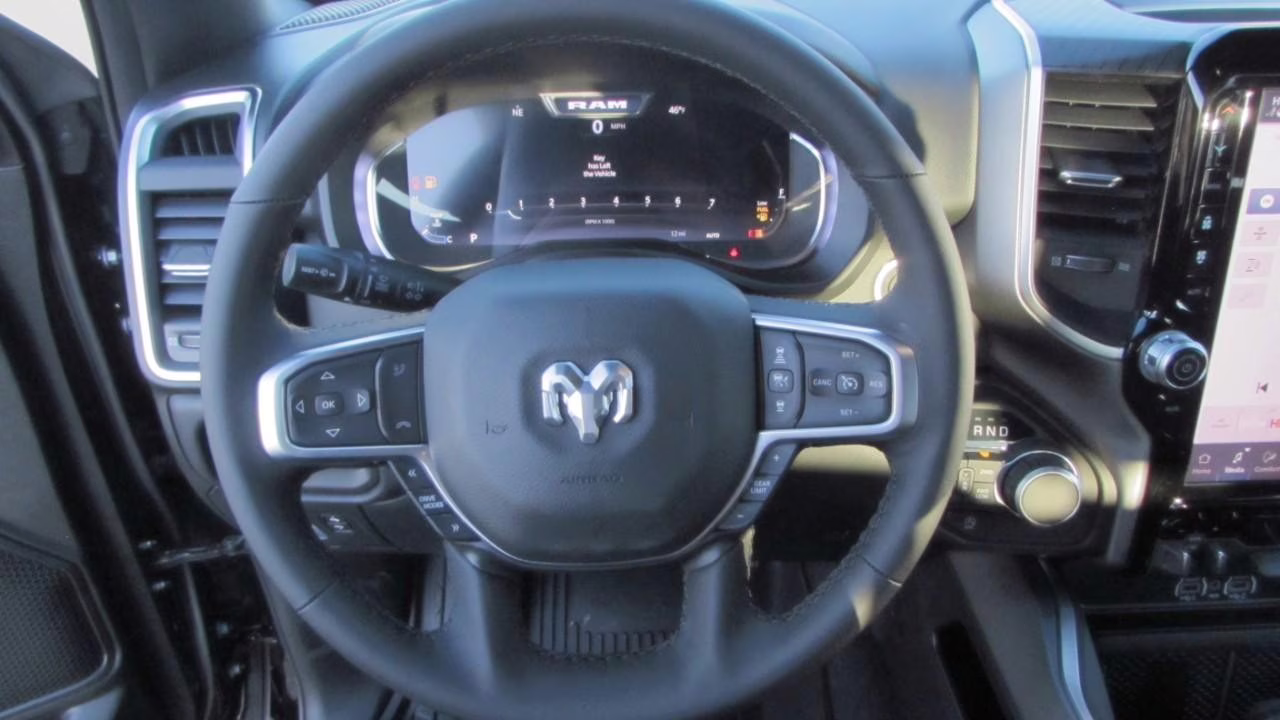 2026 Diamond Black Crystal Pearlcoat Ram 1500 Big Horn/Lone Star 4X4 Truck