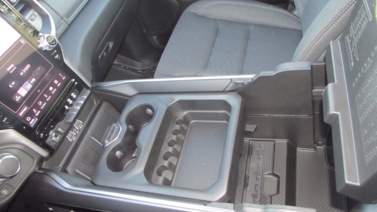 2026 Diamond Black Crystal Pearlcoat Ram 1500 Big Horn/Lone Star 4X4 Truck