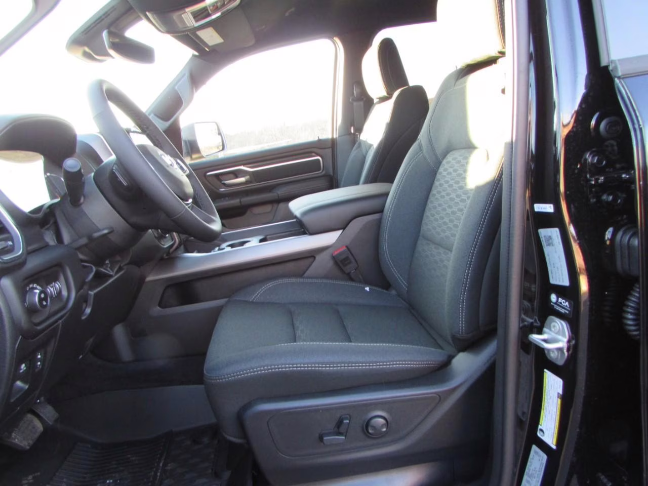 2026 Diamond Black Crystal Pearlcoat Ram 1500 Big Horn/Lone Star 4X4 Truck